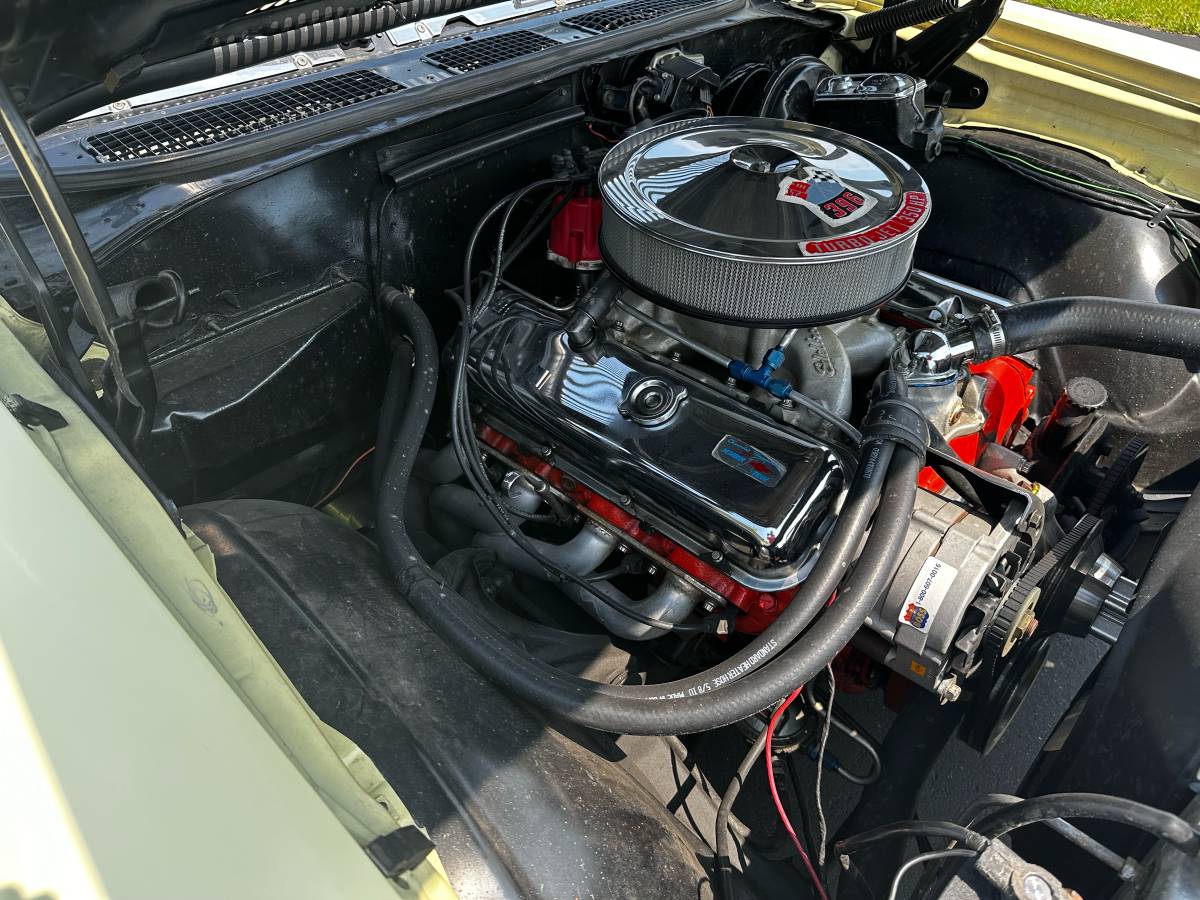 Chevrolet-chevelle-malibu-1968-yellow-8