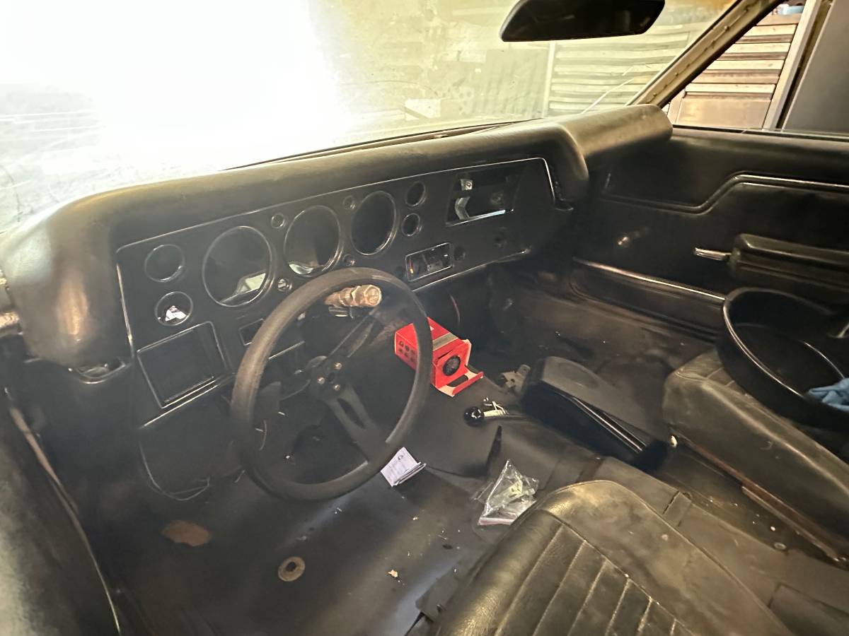 Chevrolet-chevelle-malibu-1971-2