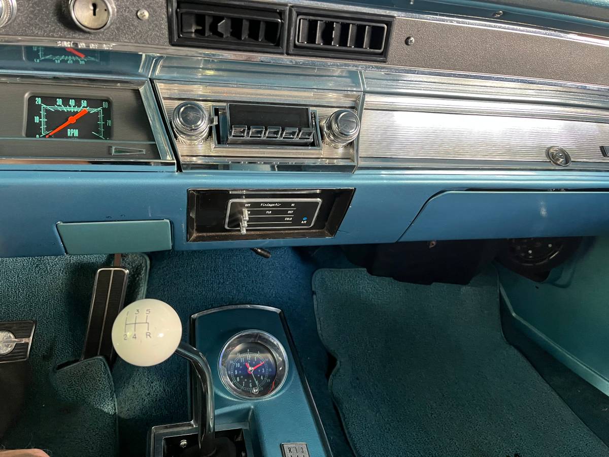 Chevrolet-chevelle-ss-1967-blue-10
