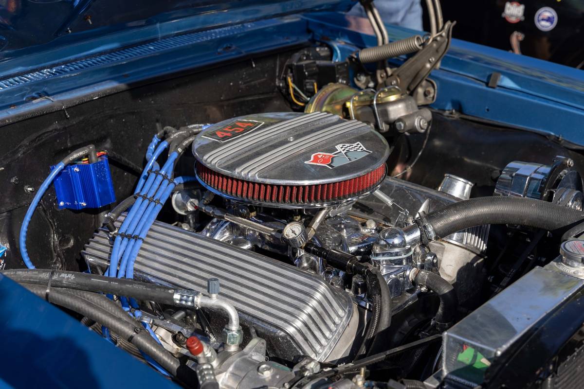 Chevrolet-chevelle-ss-1967-blue-11
