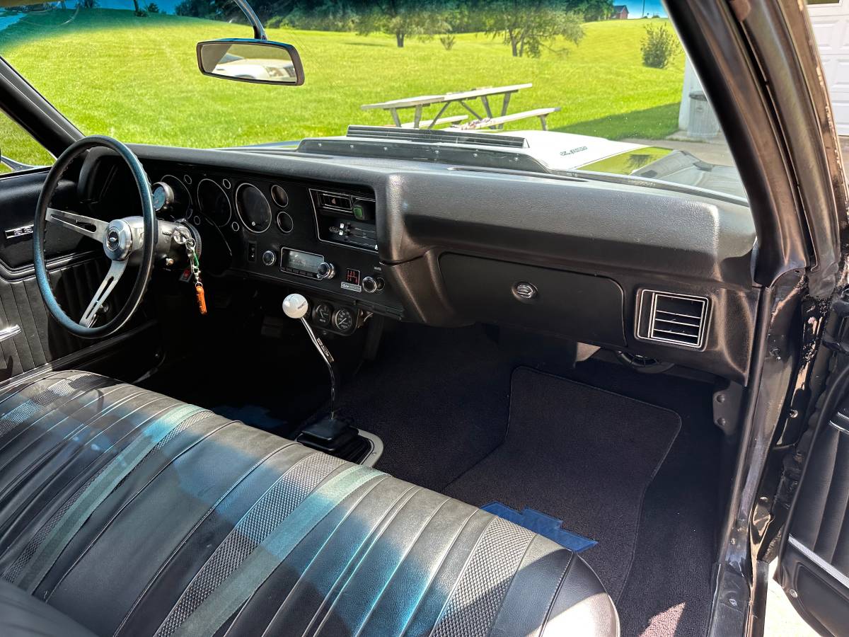 Chevrolet-chevelle-ss-1970-black-13
