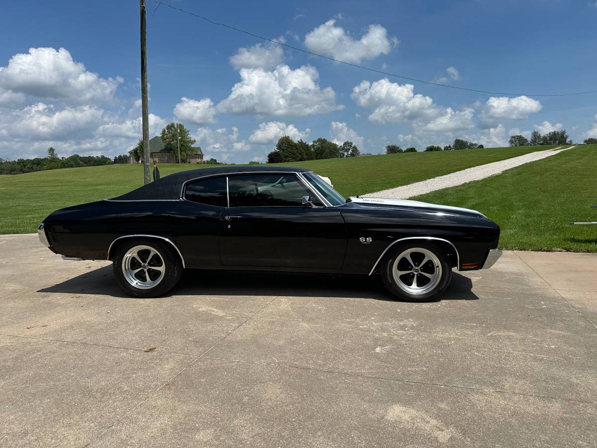 Chevrolet-chevelle-ss-1970-black-22