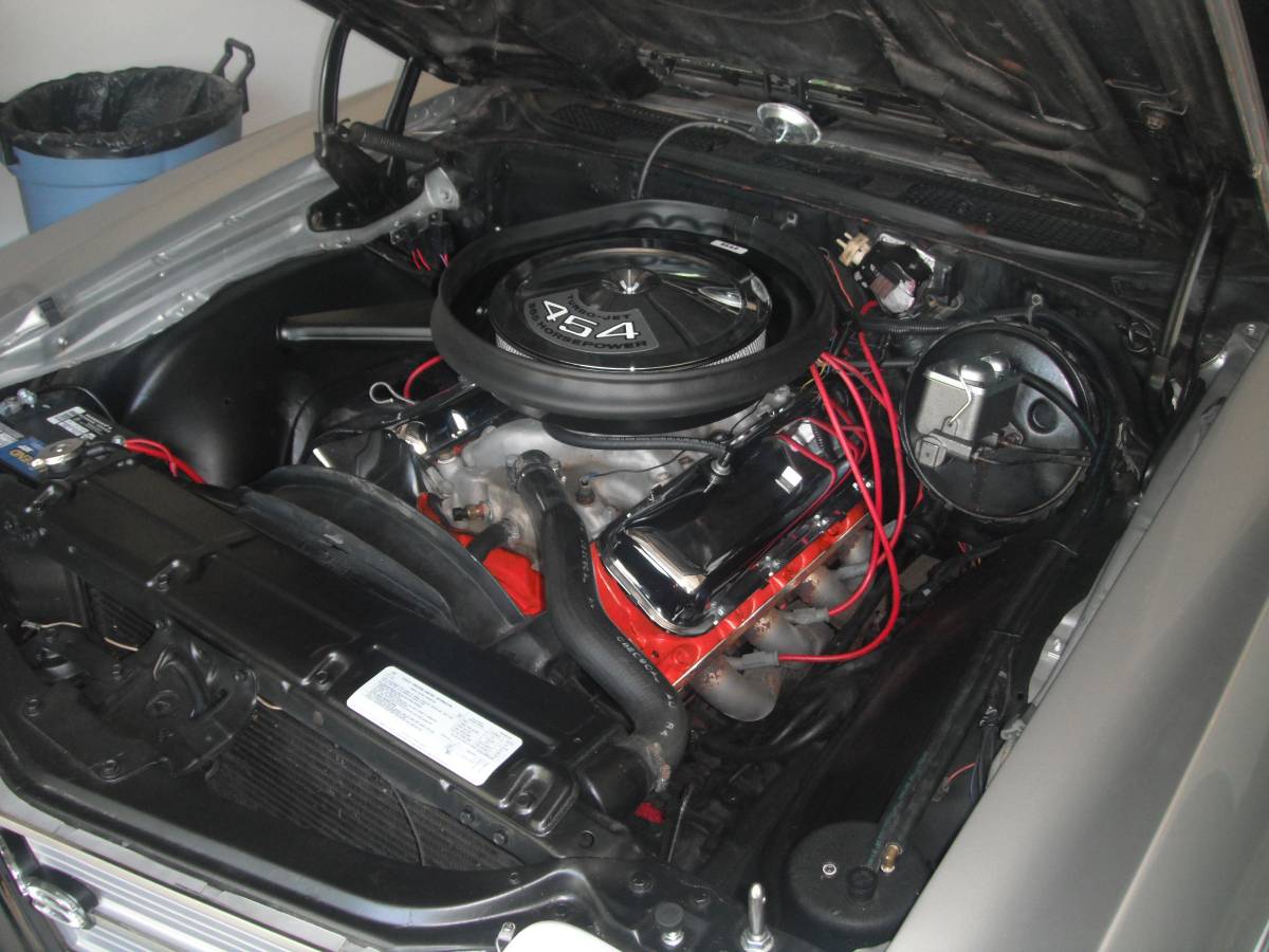 Chevrolet-chevelle-ss-1971-silver-11
