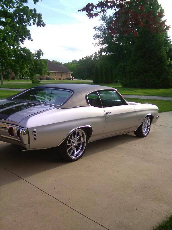 Chevrolet-chevelle-ss-1971-silver-2