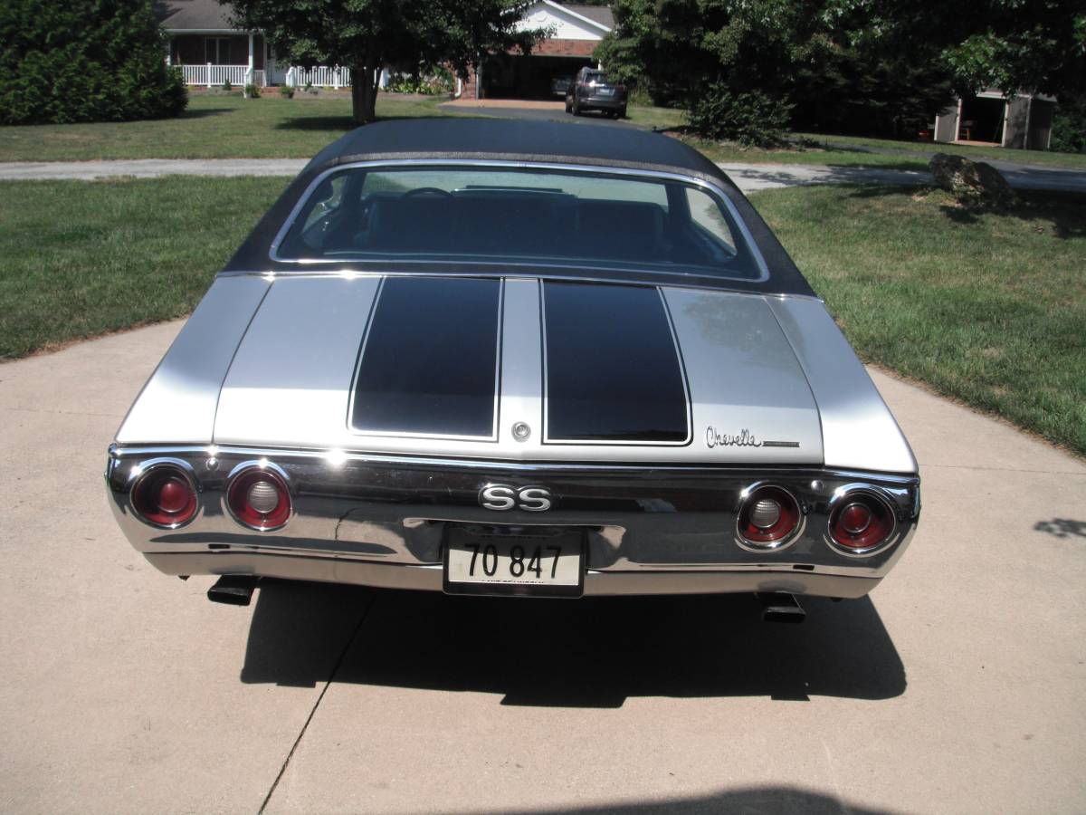 Chevrolet-chevelle-ss-1971-silver-8