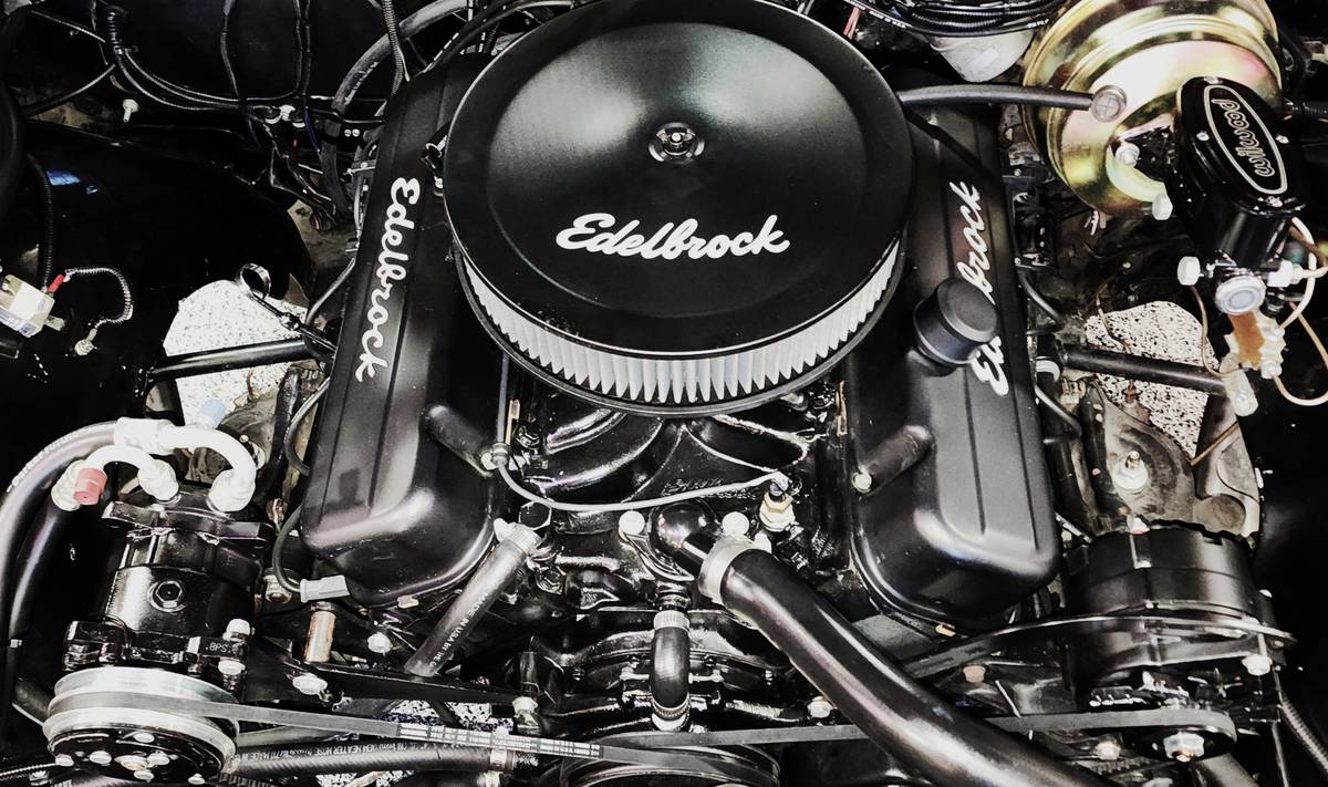 Chevrolet-chevelle-ss-396-1968-black-16