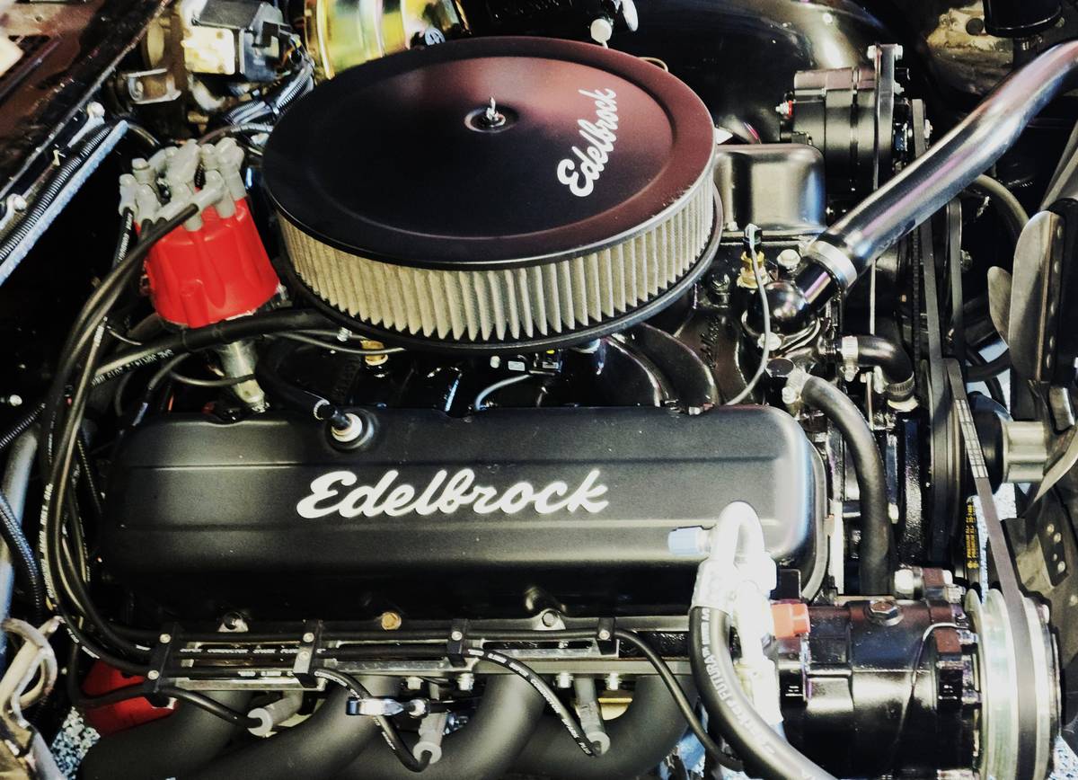 Chevrolet-chevelle-ss-396-1968-black-17