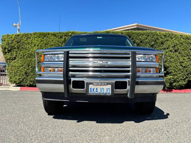 Chevrolet-chevy-suburban-3500-hd-diesel-1995-green-1