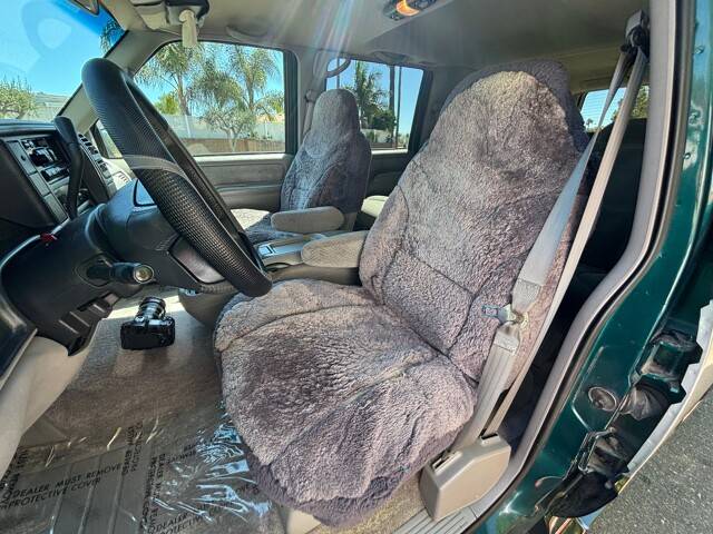 Chevrolet-chevy-suburban-3500-hd-diesel-1995-green-10