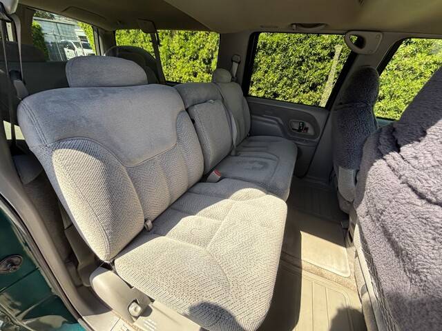 Chevrolet-chevy-suburban-3500-hd-diesel-1995-green-11