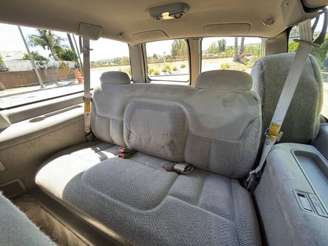 Chevrolet-chevy-suburban-3500-hd-diesel-1995-green-13