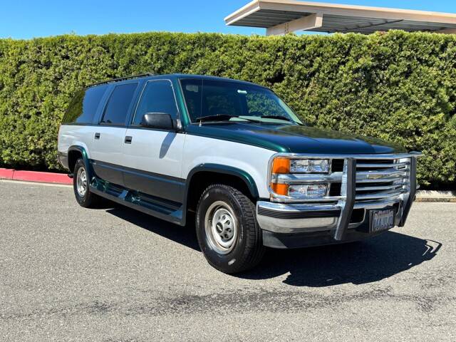 Chevrolet-chevy-suburban-3500-hd-diesel-1995-green-2
