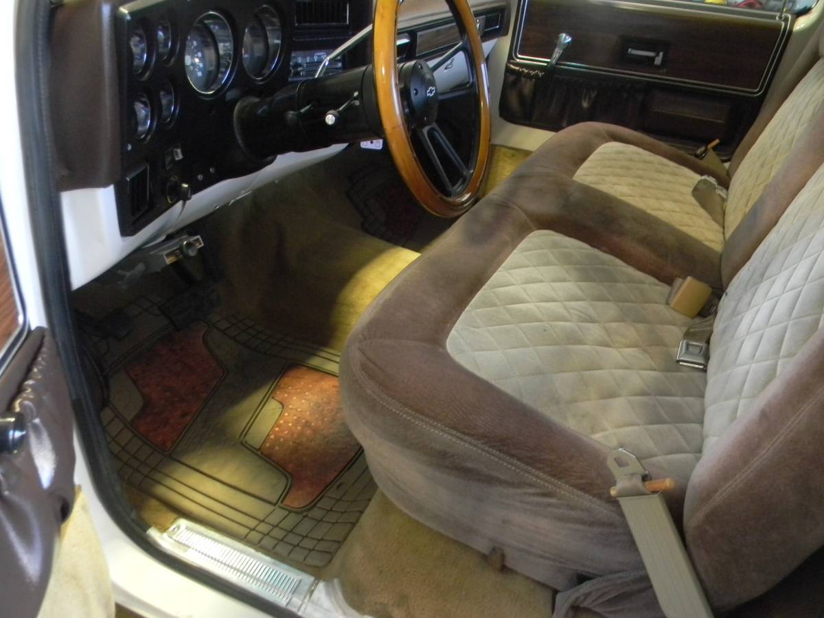 Chevrolet-cheyenne-1975-17