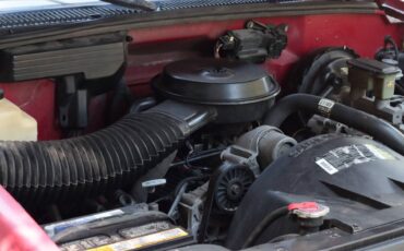 Chevrolet-cheyenne-1990-red-16