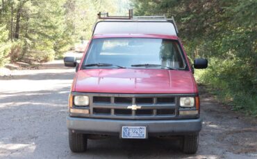 Chevrolet-cheyenne-1990-red-4