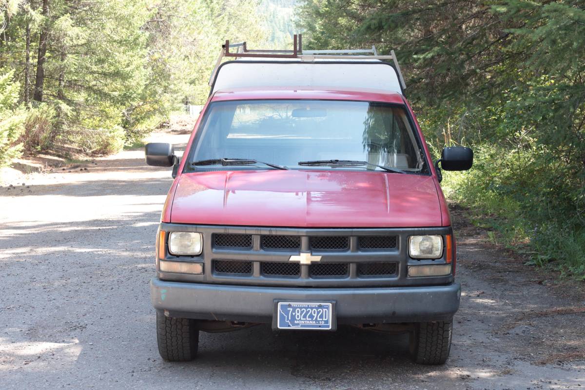 Chevrolet-cheyenne-1990-red-4