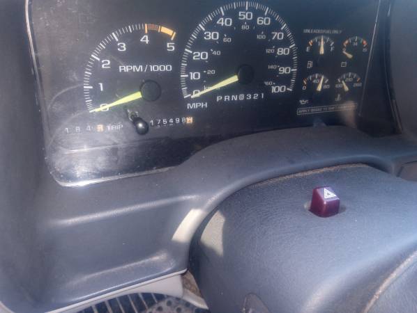 Chevrolet-cheyenne-1995-11
