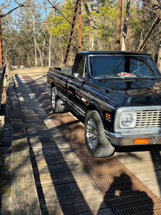 Chevrolet-cheyenne-c20-34-ton-1972-black-1