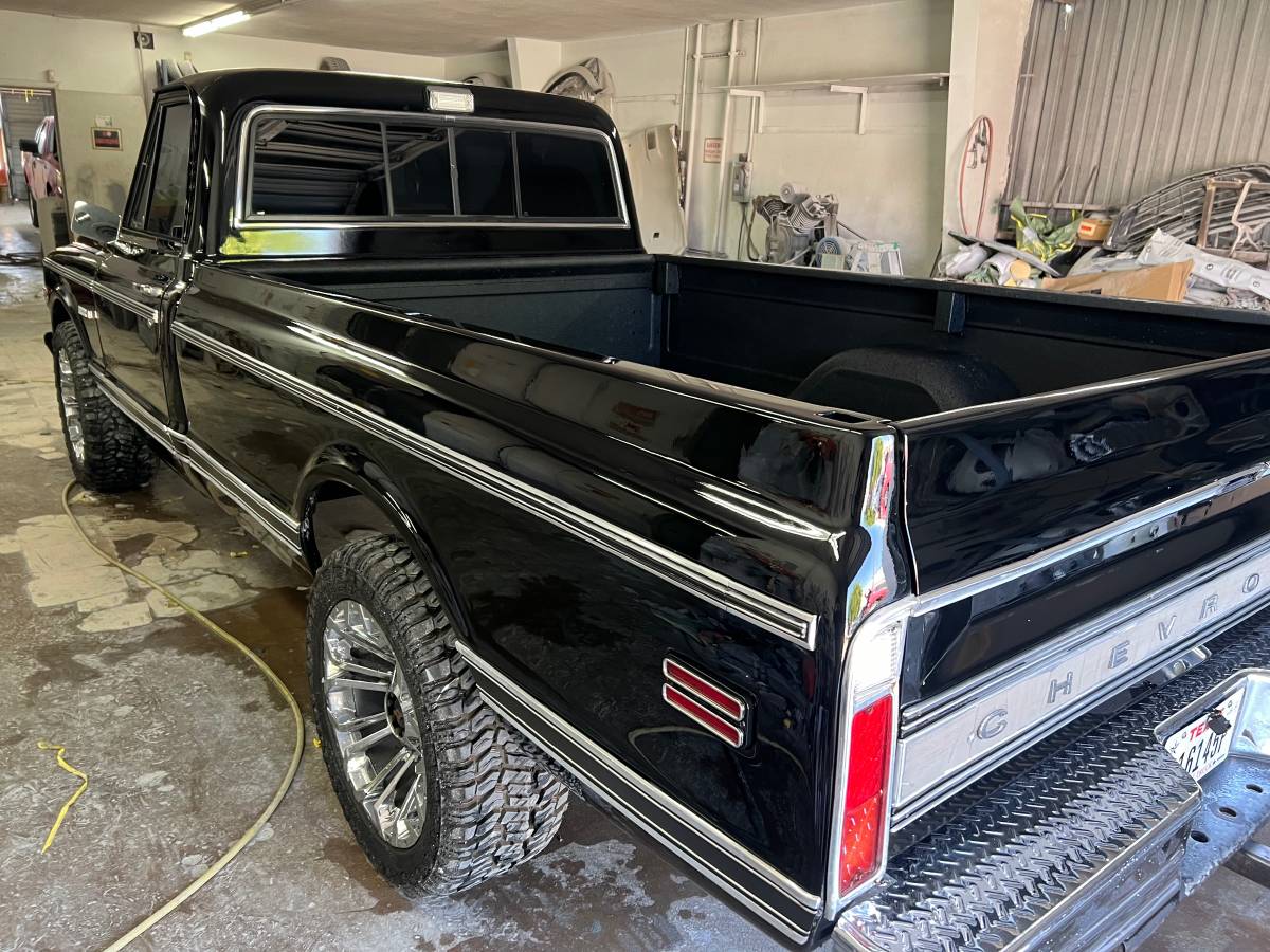 Chevrolet-cheyenne-c20-34-ton-1972-black-8