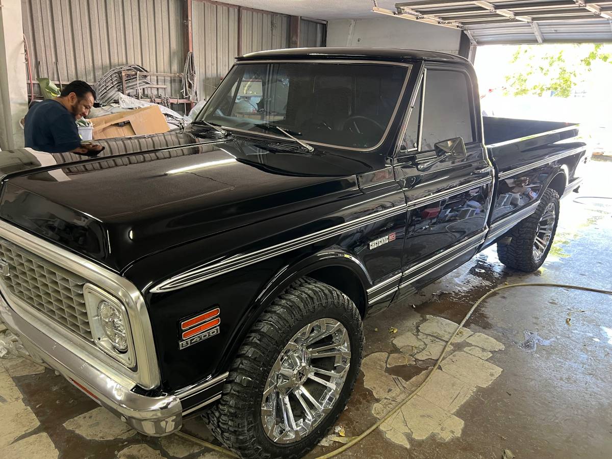 Chevrolet-cheyenne-c20-34-ton-1972-black-9