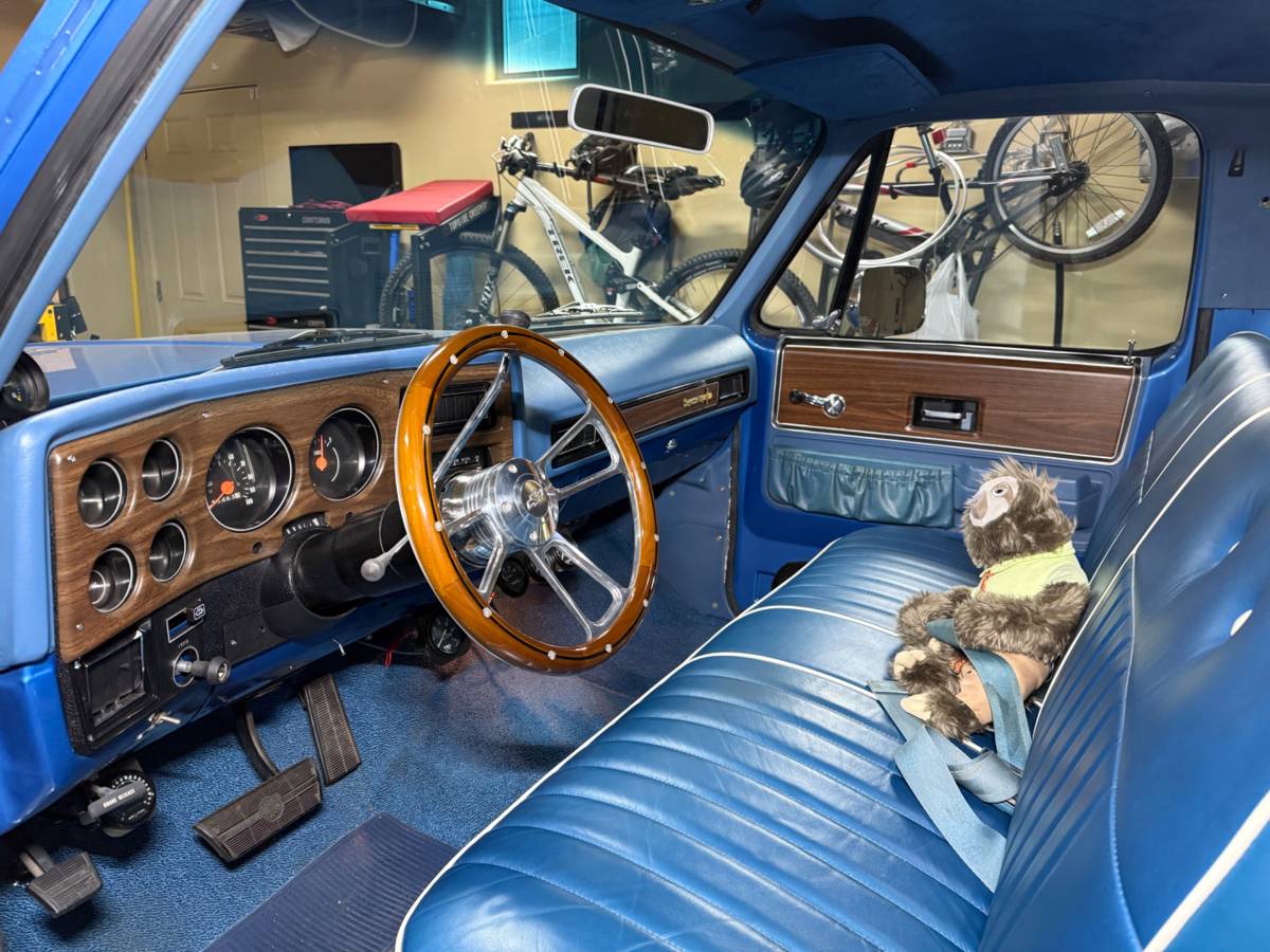 Chevrolet-cheyenne-super-c20-1973-custom-2