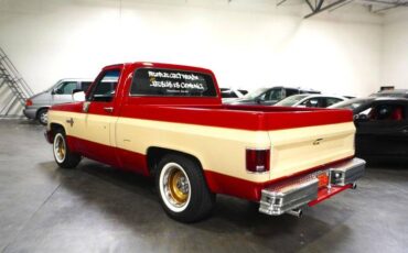 Chevrolet-ck-10-series-1983-red-4