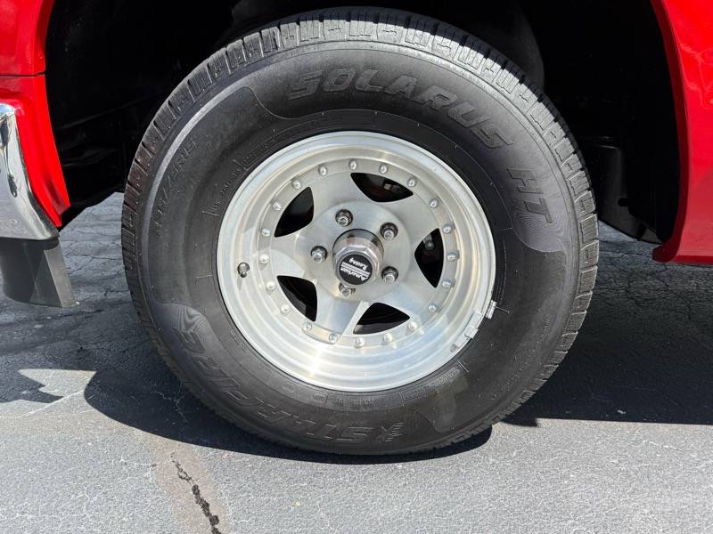 Chevrolet-ck-1500-1995-red-14