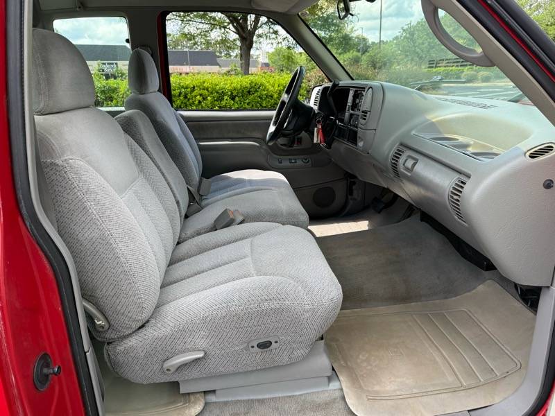 Chevrolet-ck-1500-1995-red-9