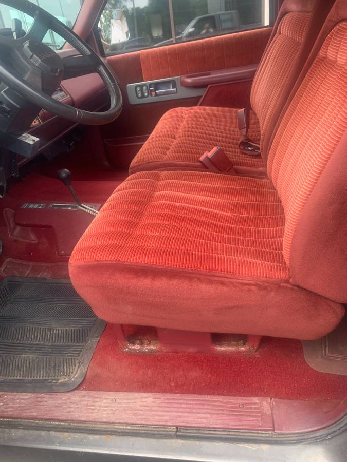 Chevrolet-ck-1500-series-1991-grey-1