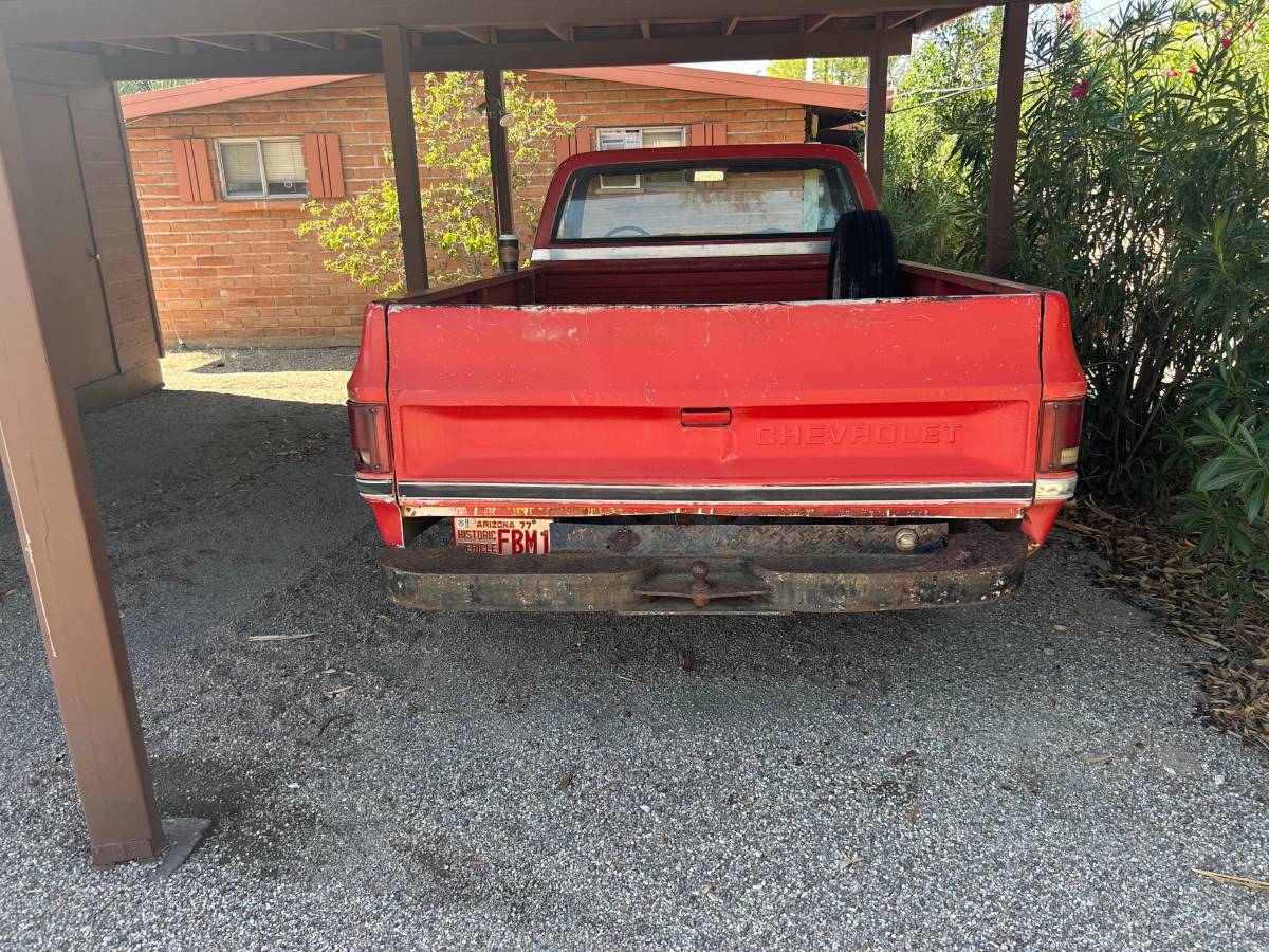 Chevrolet-ck-pickup-12-ton-1984-red-7