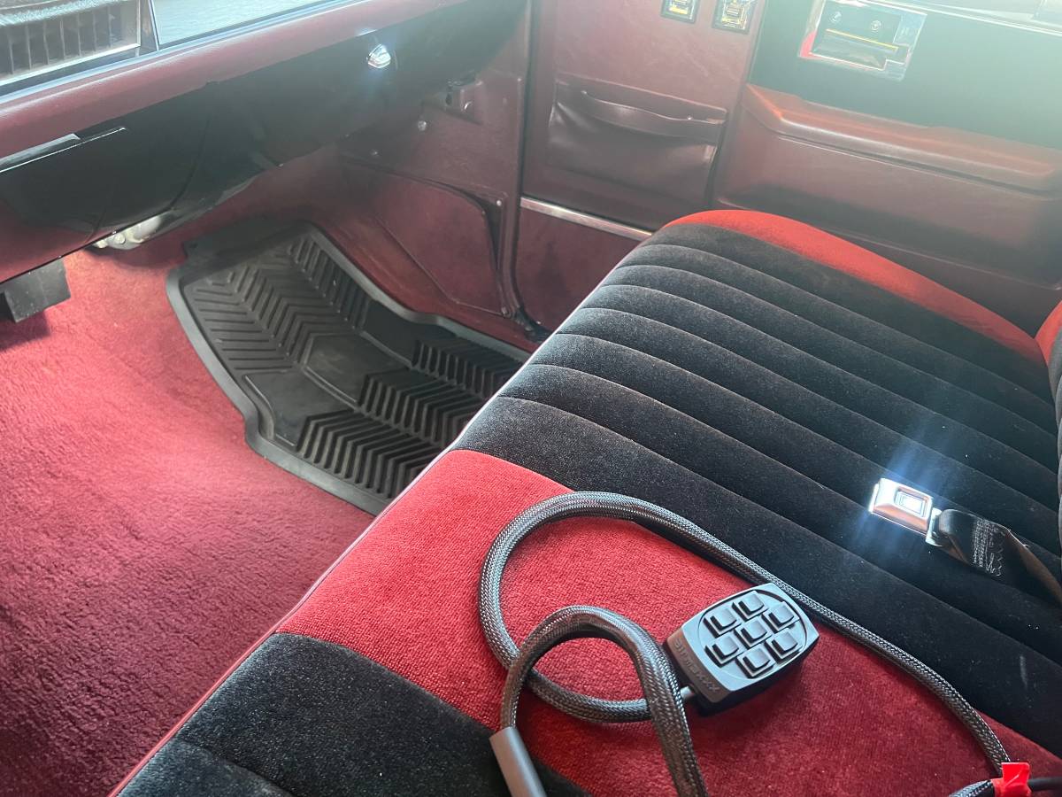 Chevrolet-ck-pickup-12-ton-nominal-1985-black-14