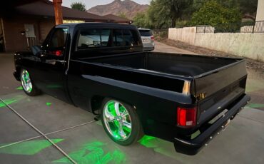Chevrolet-ck-pickup-12-ton-nominal-1985-black