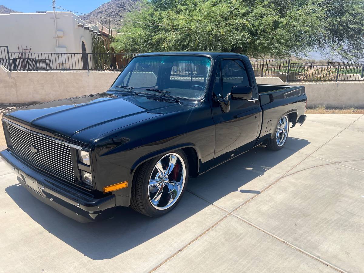 Chevrolet-ck-pickup-12-ton-nominal-1985-black-7