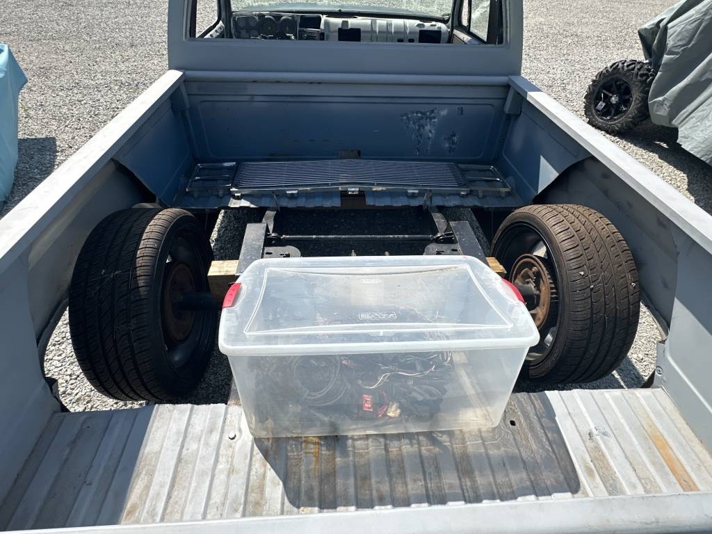 Chevrolet-ck-pickup-12-ton-nominal-1986-3
