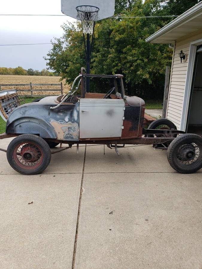 Chevrolet-convertible-1932-brown-2