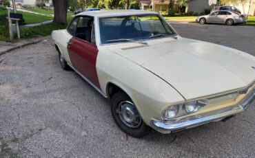 Chevrolet-corvair-1966-yellow-3
