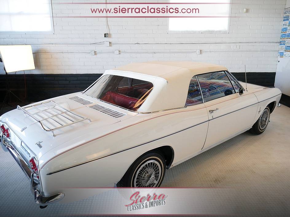 Chevrolet-corvair-monza-1966-5