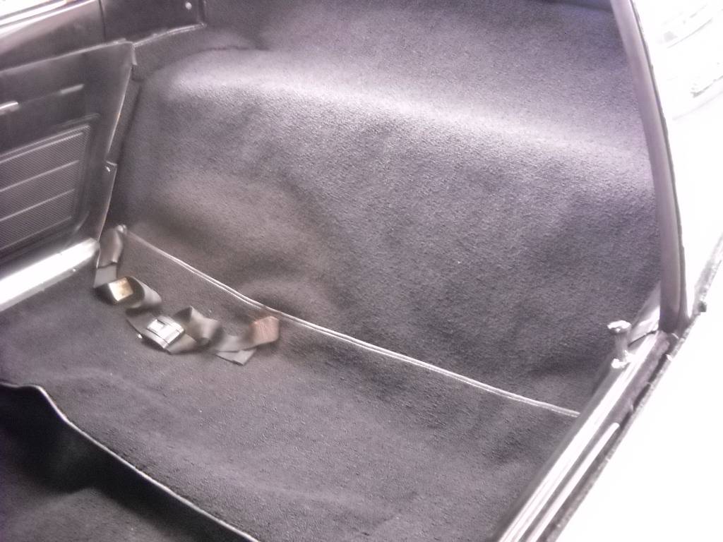 Chevrolet-corvair-monza-1968-grey-10