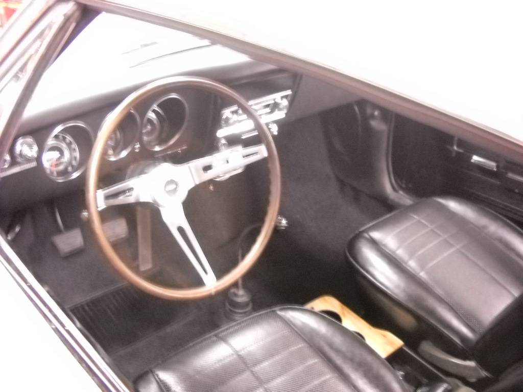 Chevrolet-corvair-monza-1968-grey-8