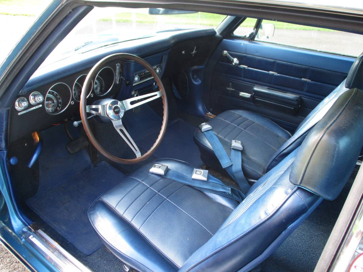 Chevrolet-corvair-monza-sport-coupe-1969-blue-9