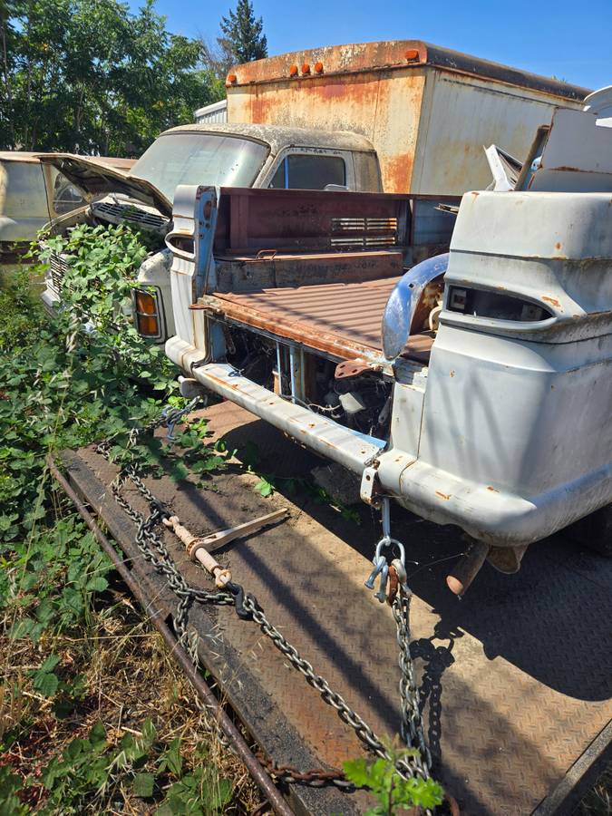 Chevrolet-corvair-rampside-1961-grey-4