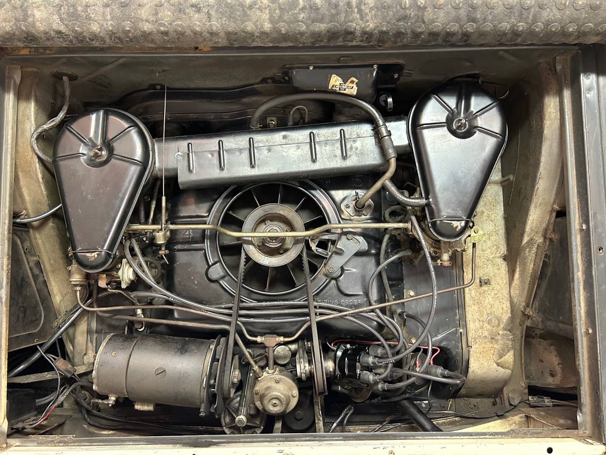 Chevrolet-corvair-rampside-1964-white-13