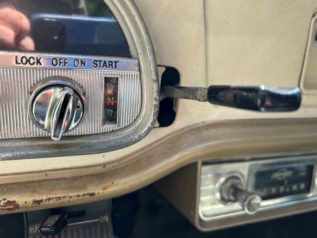 Chevrolet-corvair-rampside-1964-white-18