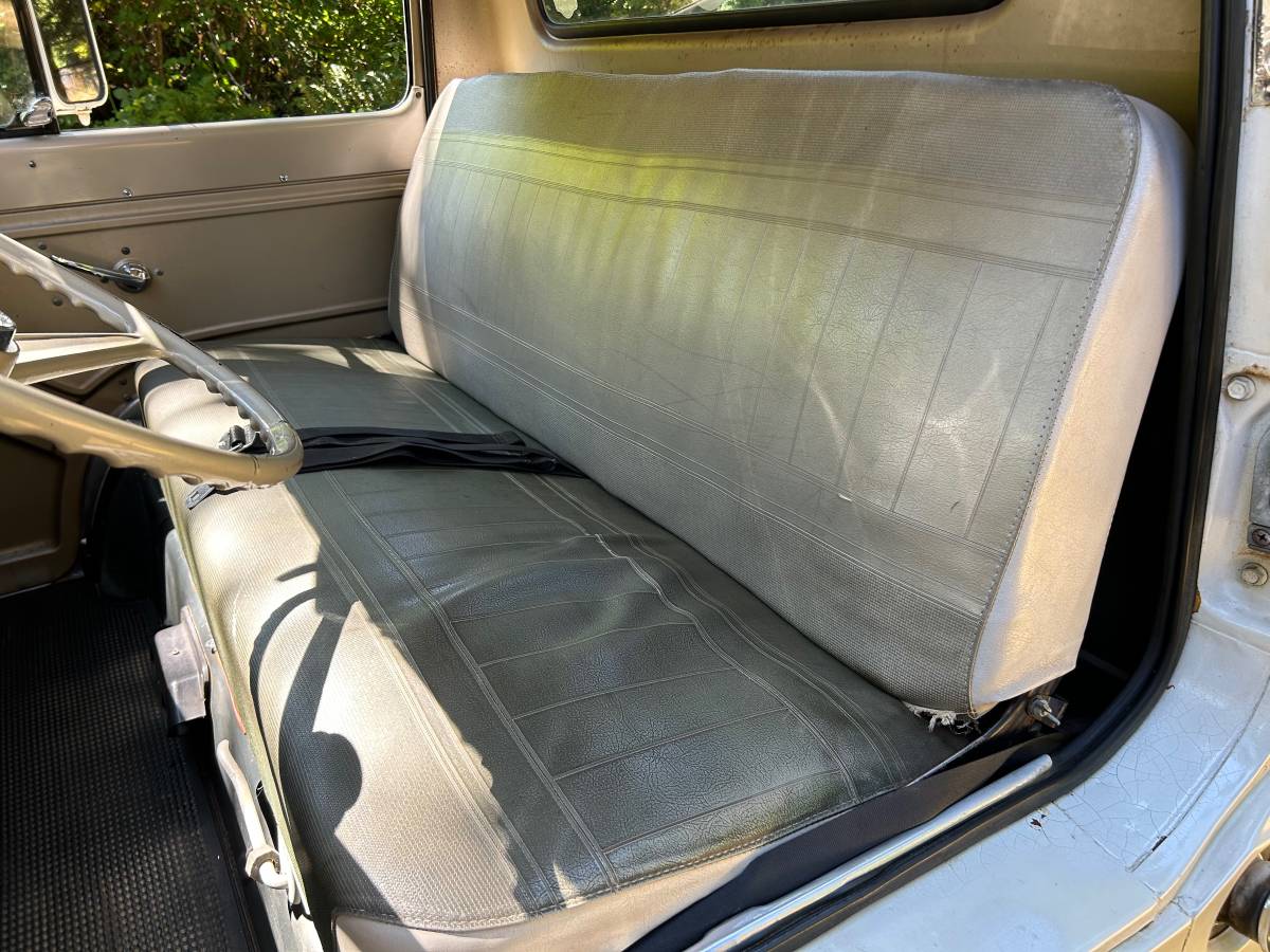 Chevrolet-corvair-rampside-1964-white-19
