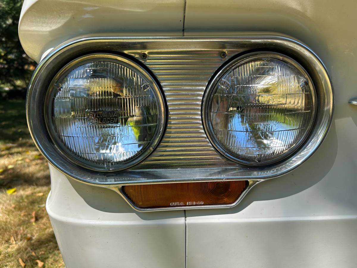 Chevrolet-corvair-rampside-1964-white-23
