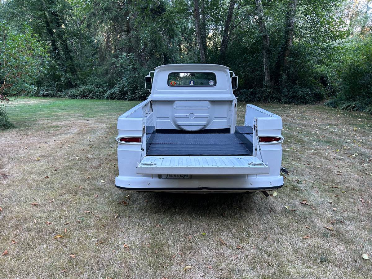 Chevrolet-corvair-rampside-1964-white-4
