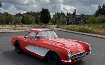 Chevrolet-corvette-1956-2