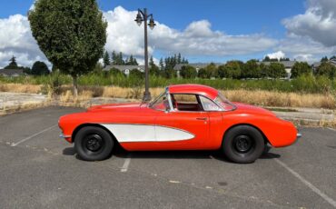 Chevrolet-corvette-1956-3