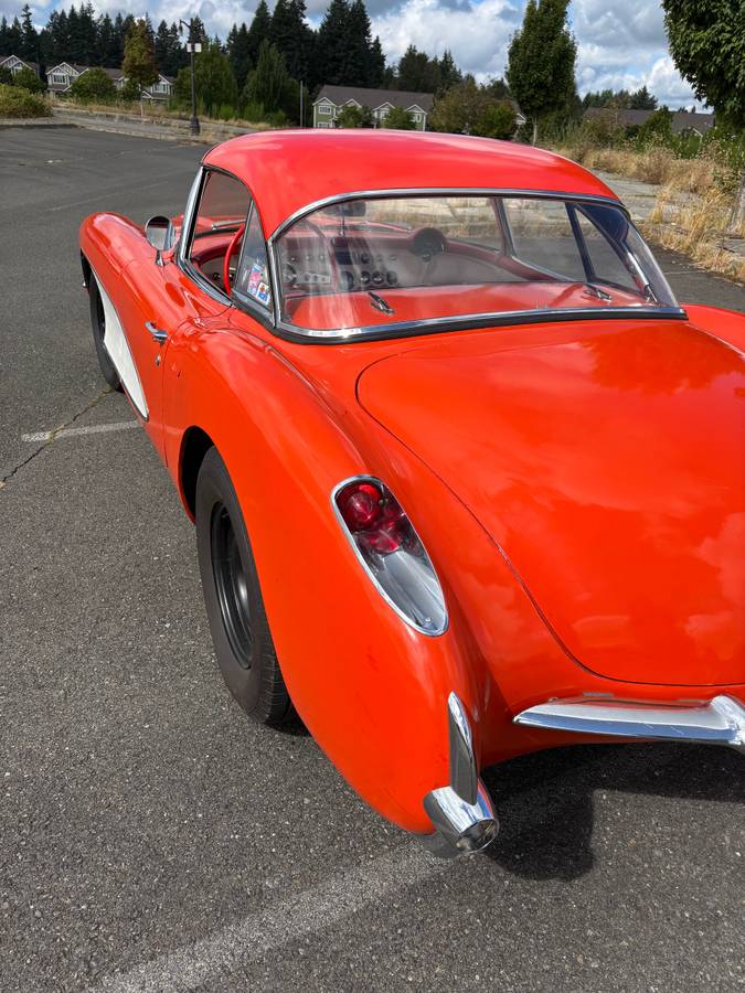 Chevrolet-corvette-1956-4