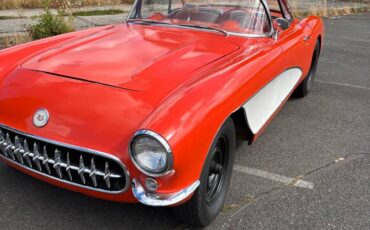Chevrolet-corvette-1956-7